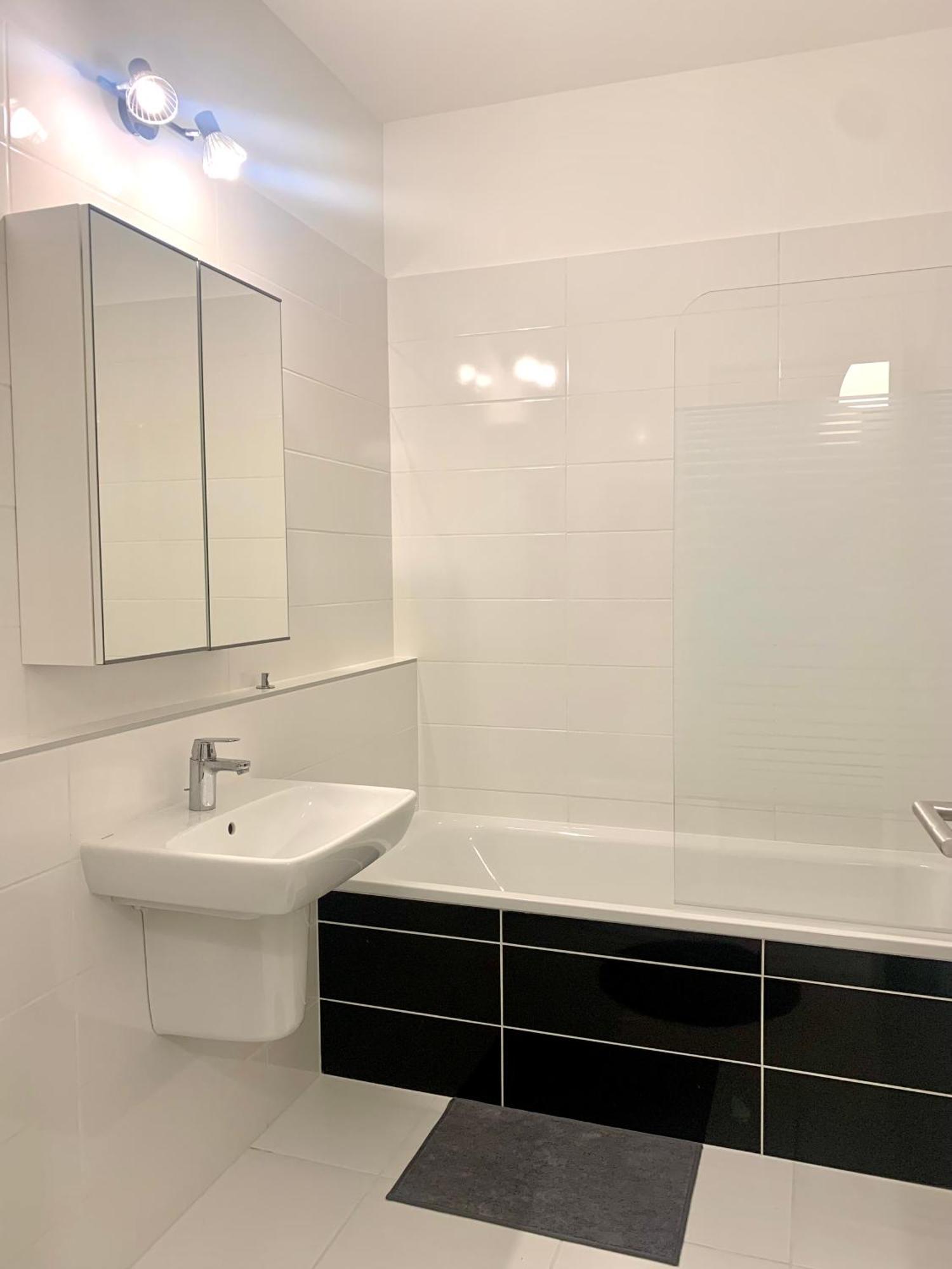 Westside Residence Apartment - Modern & Peaceful - Free Garage! 布达佩斯 外观 照片