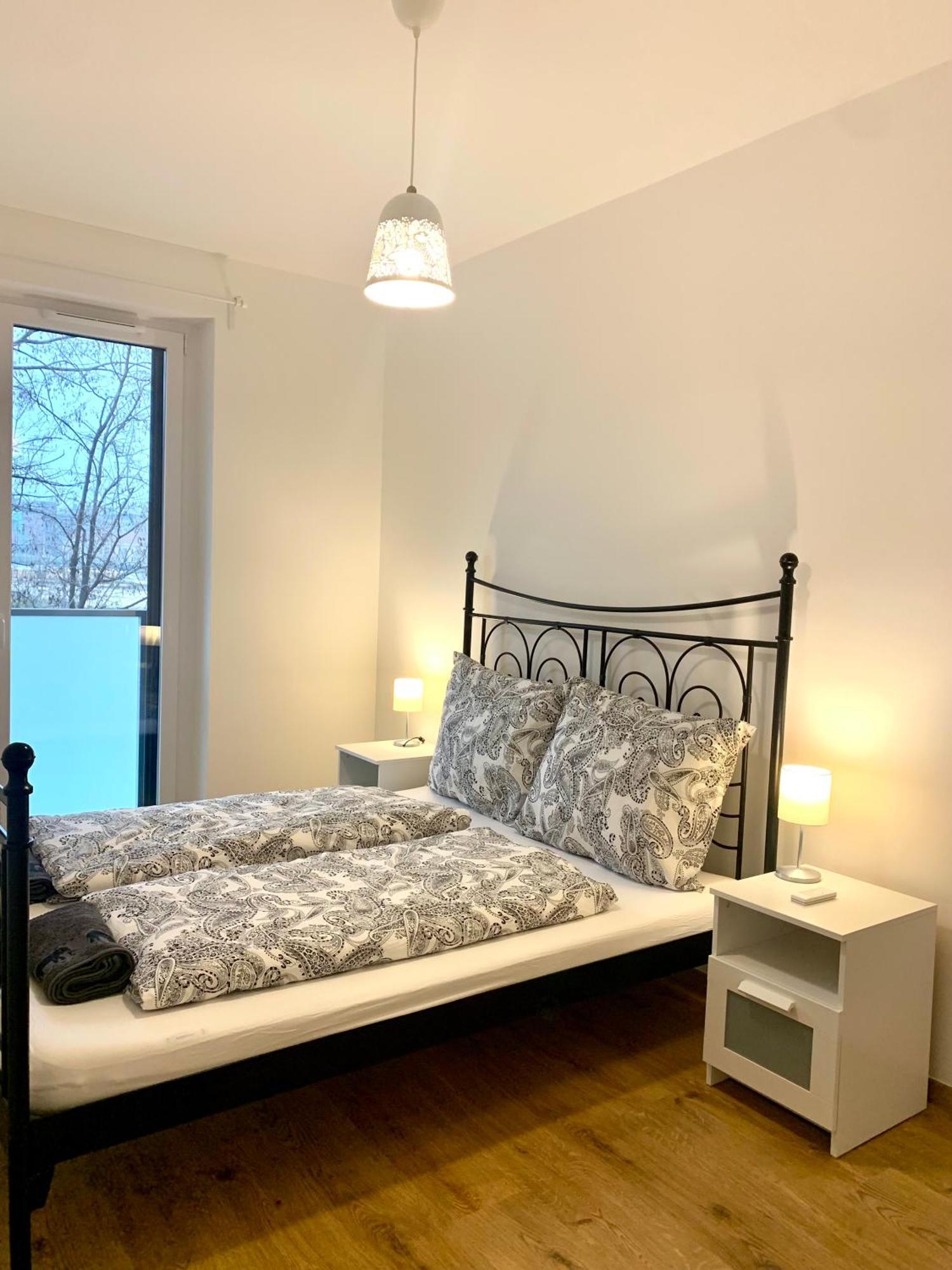 Westside Residence Apartment - Modern & Peaceful - Free Garage! 布达佩斯 外观 照片